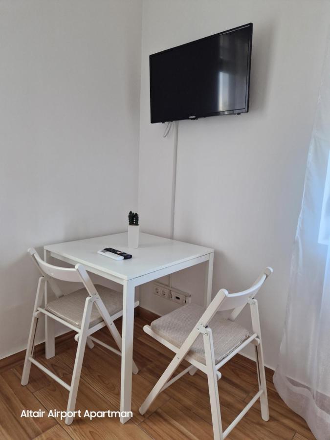 Altair Airport Apartman Vecses Luaran gambar