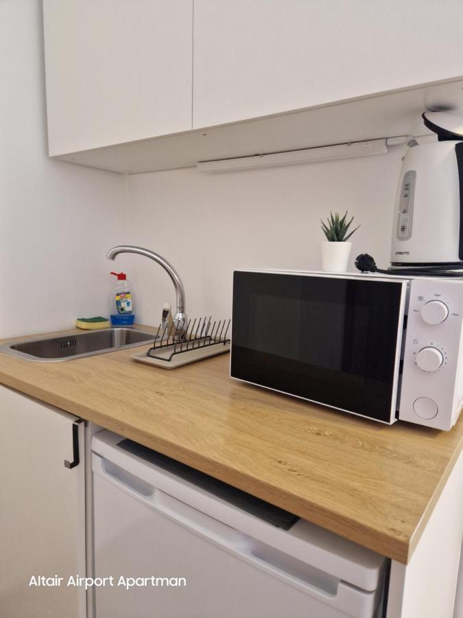 Altair Airport Apartman Vecses Luaran gambar