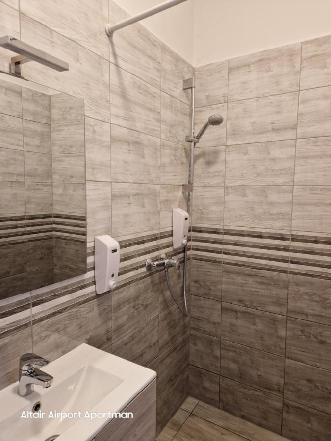 Altair Airport Apartman Vecses Luaran gambar
